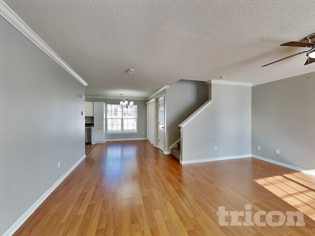 Foto del edificio - 124 Grayland Rd