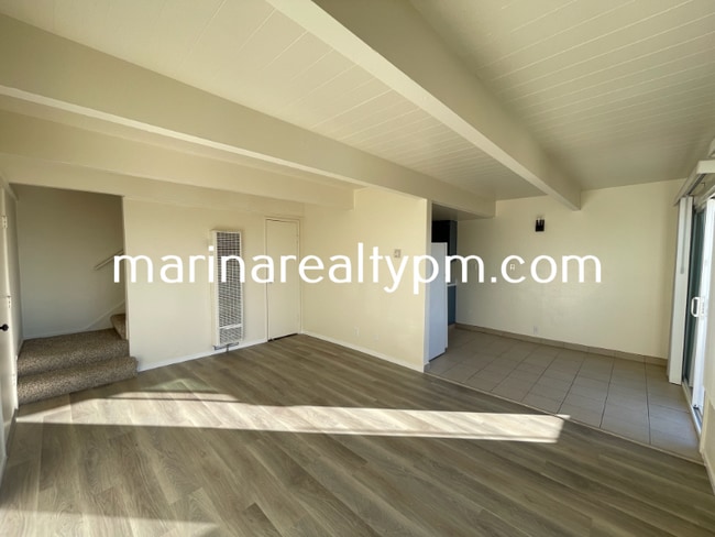 Foto del edificio - 240 Holly St