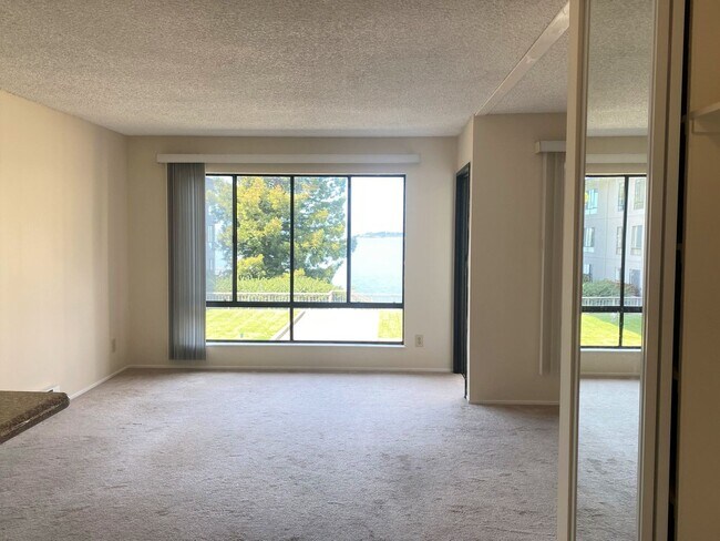 Foto del edificio - View of the Bay, Studio Condo Available No...
