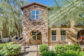 Building Photo - 2727 S Equestrian Dr