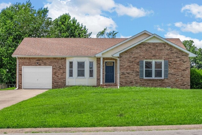 Building Photo - 3 Bedroom Pet Friendly Home For Rent Near 101st Parkway!
