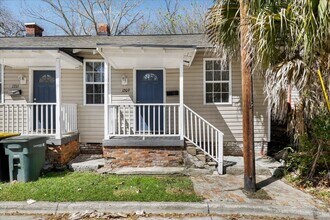 Building Photo - 1709 Le Grand St