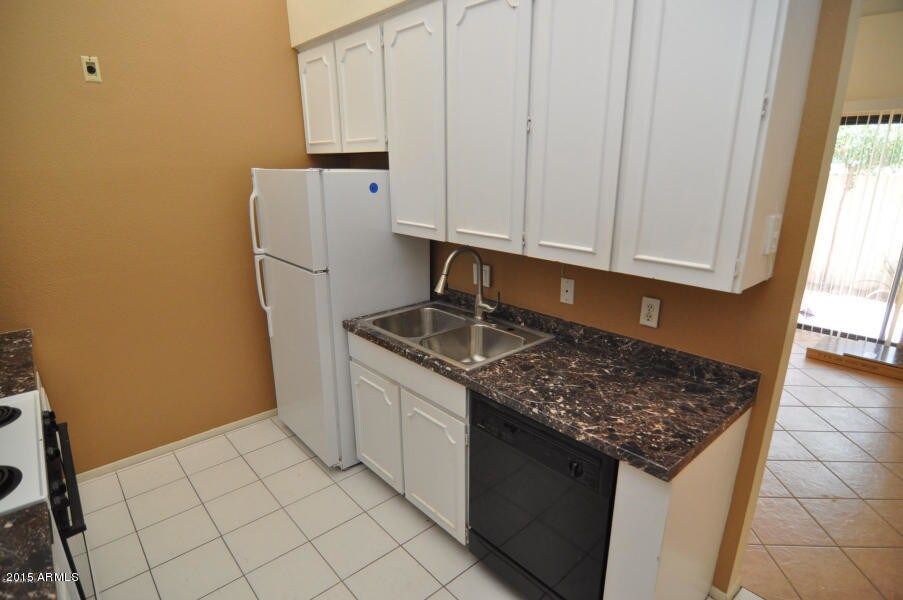 Primary Photo - 4301 N 28th St