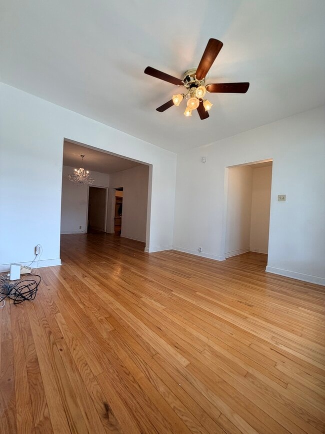 Foto del edificio - 2618 73rd Ave