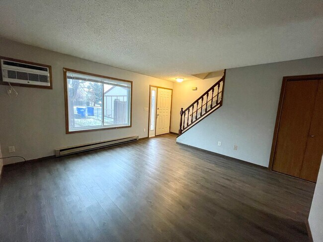 Foto del edificio - 3 Bedroom Townhome in South Fargo!!