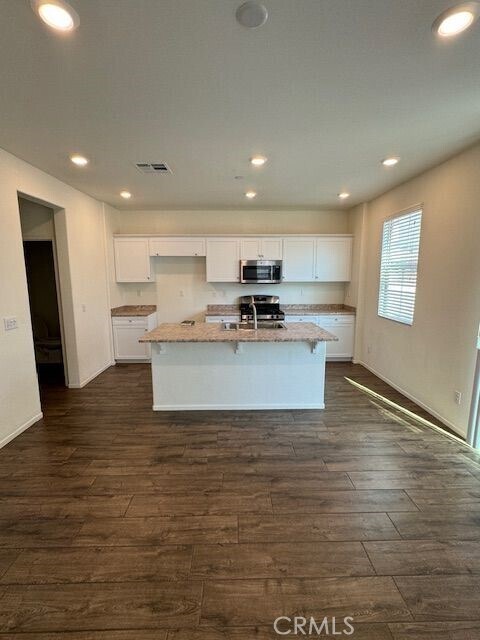 Foto del edificio - 30358 Village Knoll Dr