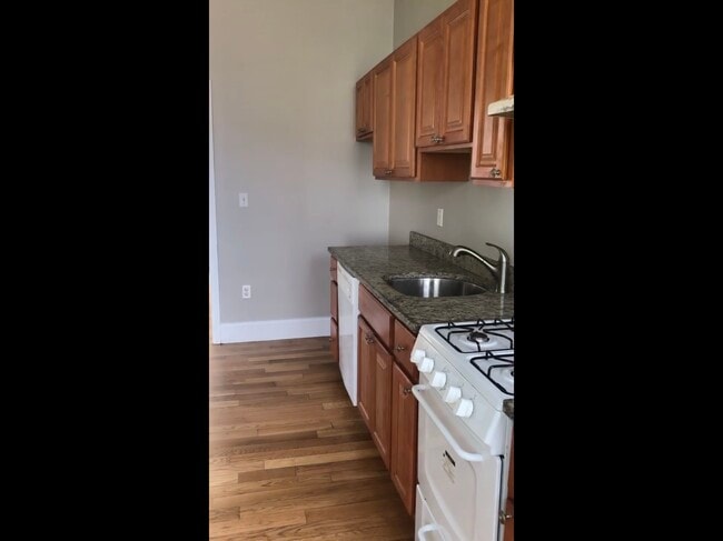 Building Photo - 63 Coleman St