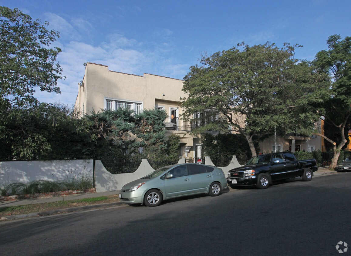 Building Photo - 1431-1433 1/2 N Las Palmas Ave