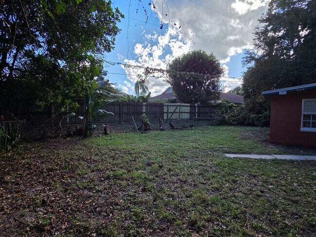 Foto del edificio - Cozy 3 Bed, 1 Bath Home~Afforable~New Mech...