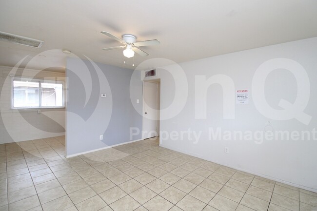 Foto del edificio - 3122 E Hubbell St