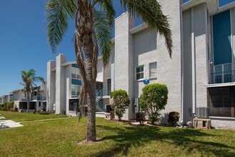 Building Photo - 171 Medallion Blvd