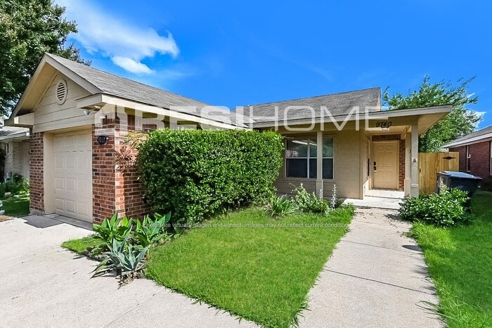 Photo - 9740 Stonewood Dr (Dallas, TX)