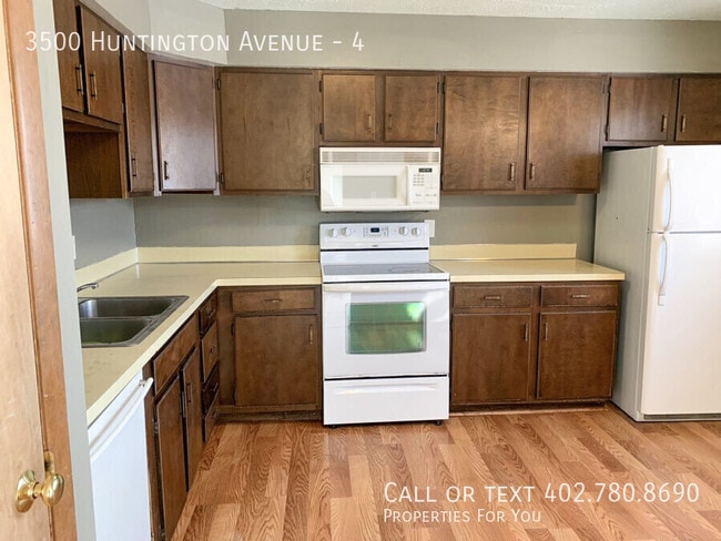 Building Photo - 3500 Huntington Ave