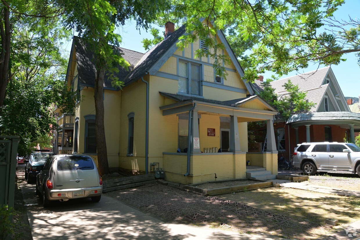 Primary Photo - 1034 Spruce St