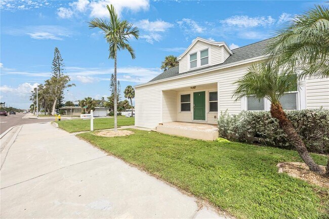 Foto del edificio - 15565 Gulf Blvd