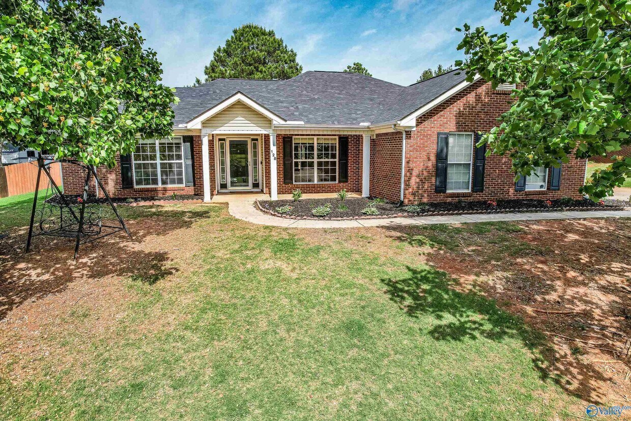 Primary Photo - 128 Wilder Dr