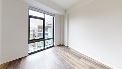 Interior Photo - 345 Harrison