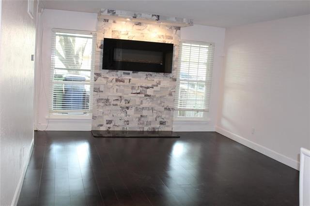 Foto del edificio - 1714 Place One Ln