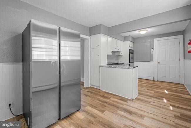 Foto del edificio - 535 Cedar Ln