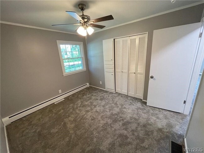 Foto del edificio - 425 East Ln