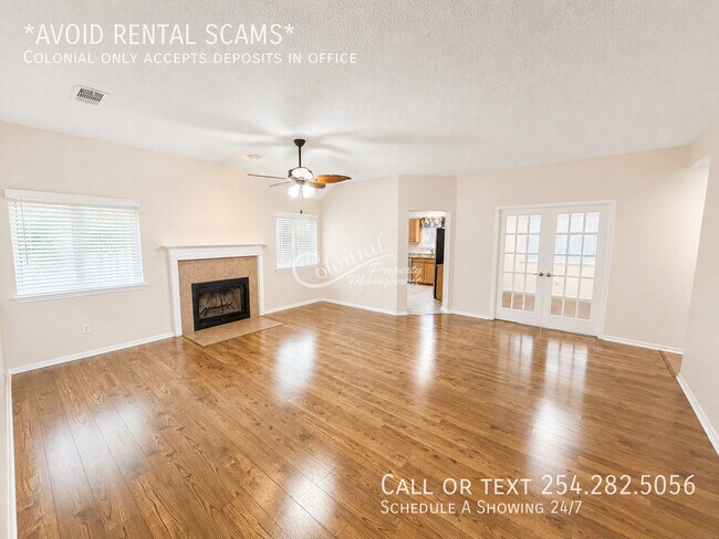 Building Photo - 4200 Aspen Dr