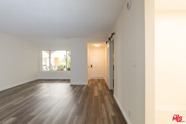 Foto del edificio - 1033 6th St