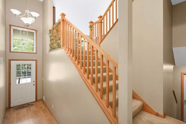 Foto del edificio - 15531 Eagle Shore Dr