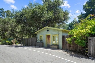 Building Photo - 21652 Encina Rd