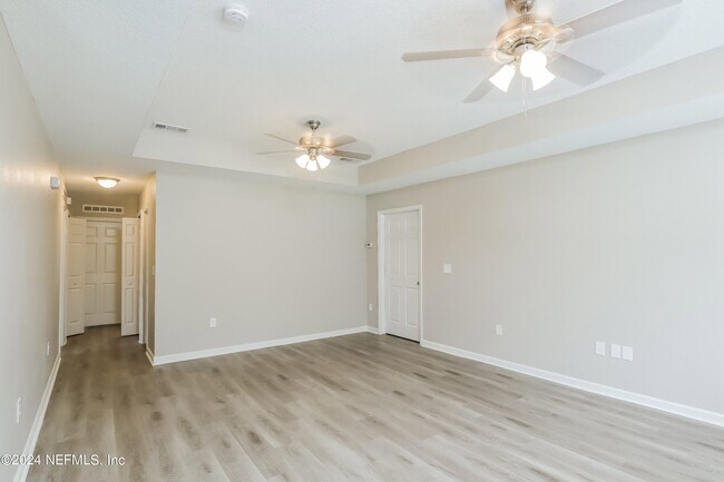 Foto del edificio - 132 Orangedale Ave