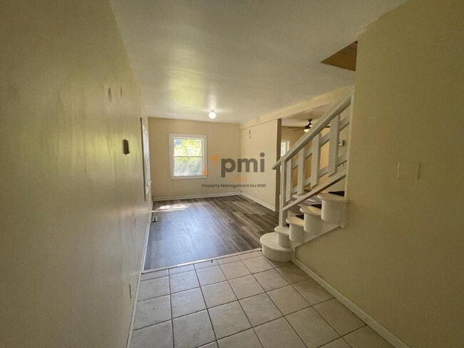 Foto del edificio - 229 McKinley Ave