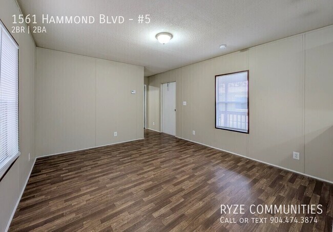 Foto del edificio - 1561 Hammond Blvd