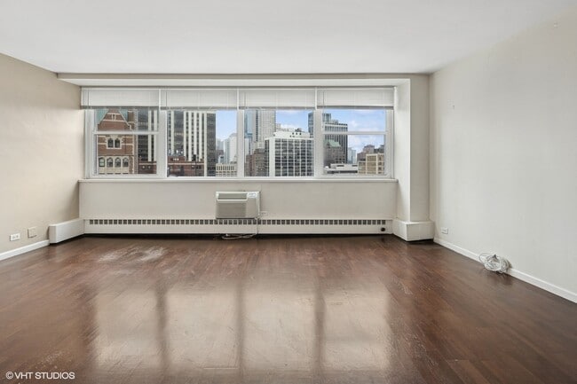 Building Photo - 1150 N Lake Shore Dr
