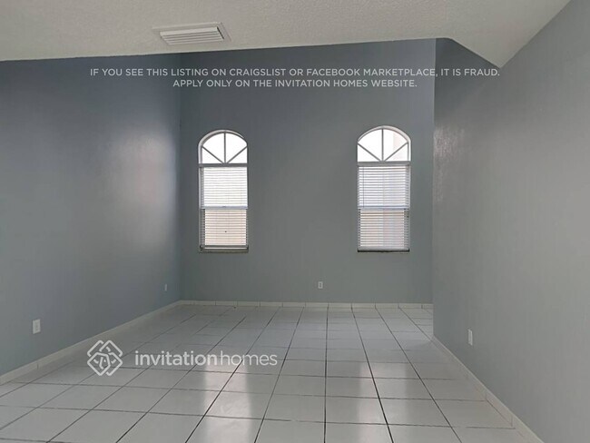 Building Photo - 1658 SW 158th Ave
