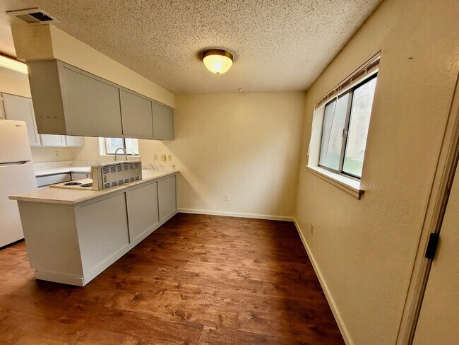 Foto del edificio - 508 E 7th St