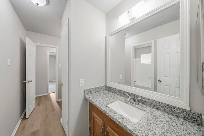 Building Photo - 8418 Lone Quail Dr