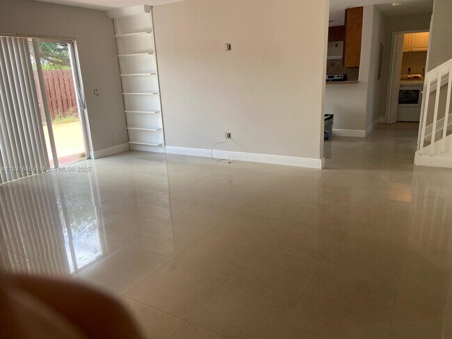 Foto del edificio - 7289 NW 173rd Dr