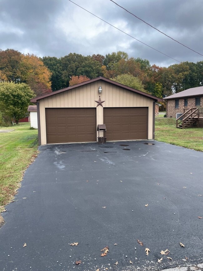 Foto del edificio - 10 Holland Ct