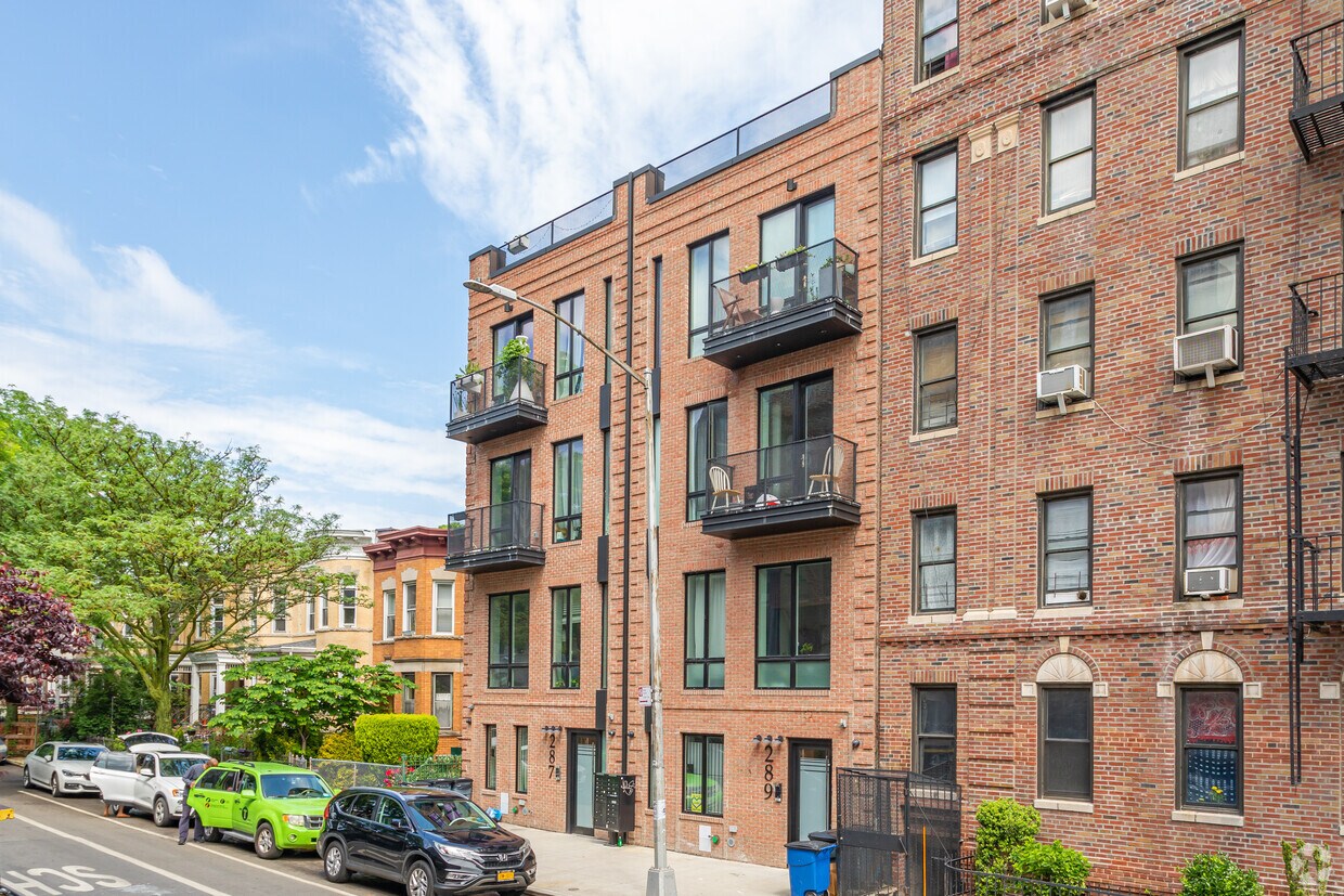 Foto principal - 287 Maple St