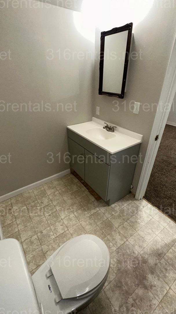 Foto del edificio - $1150 - 3 room 2 bath - Apartment located ...