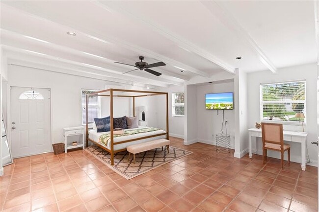Foto del edificio - 261 SE 8th St