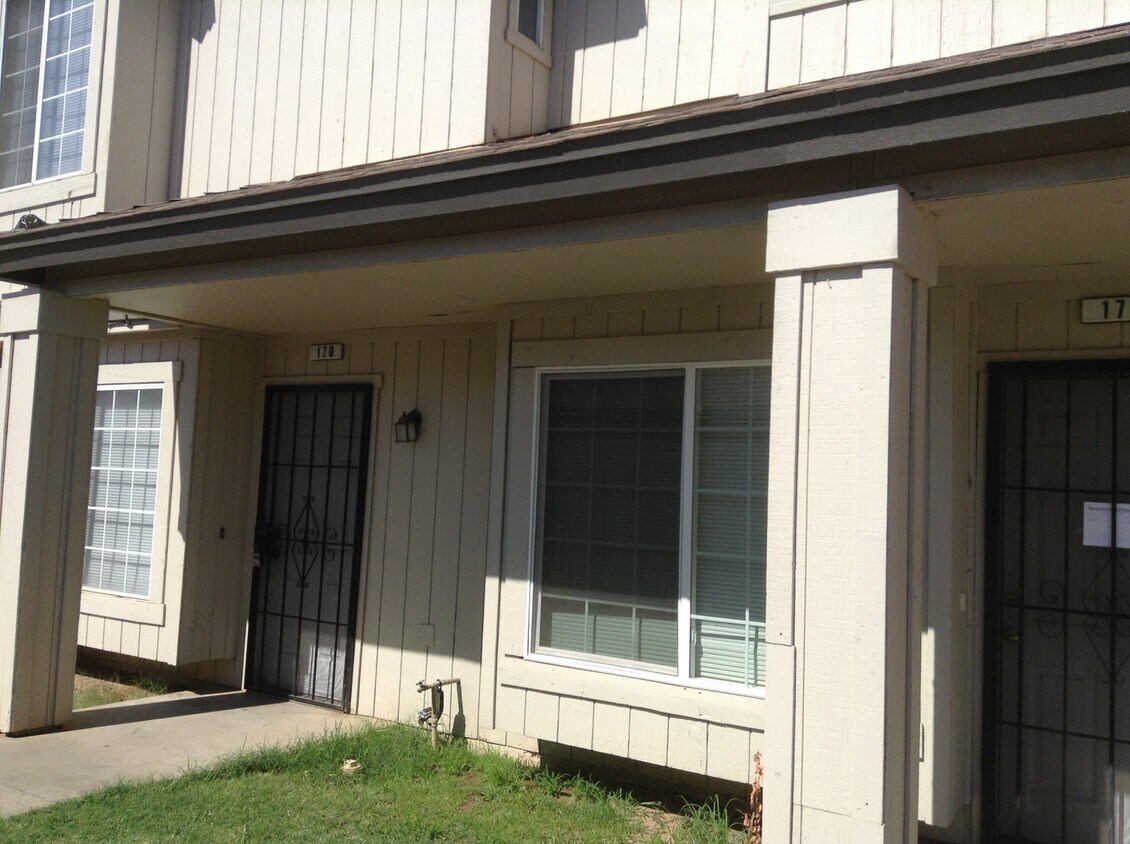 4781 N Polk Ave Unit 170, Fresno, CA 93722 Room for Rent in Fresno