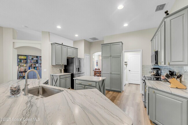 Foto del edificio - 4824 Pinot St