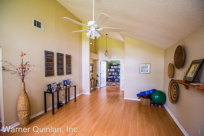 Building Photo - 255 W Sabal Palm Pl