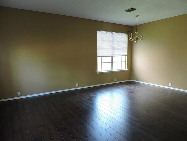 Building Photo - 1207 Satillo Ln