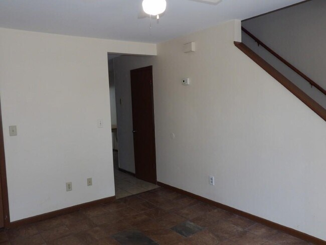 Foto del edificio - 3450 Macklen Rd