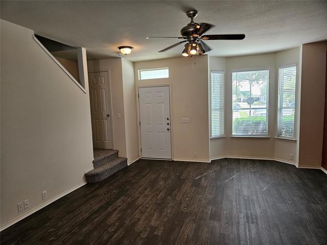Building Photo - 10541 Traymore Dr