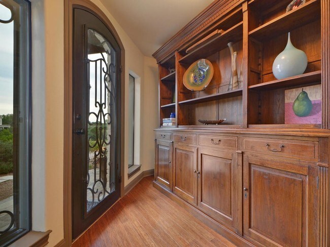 Building Photo - 3821 Rue De St Raphael