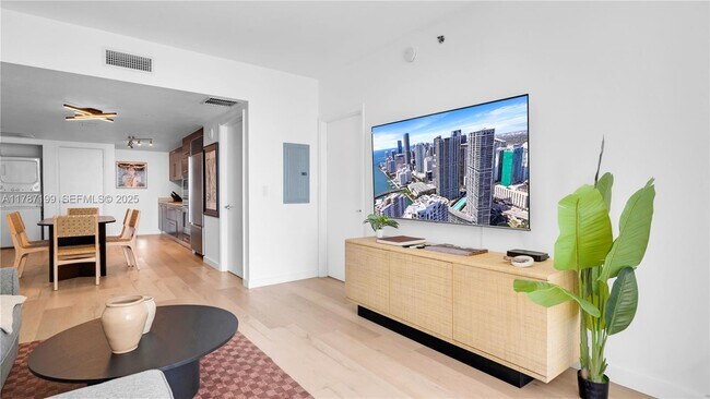 Foto del edificio - 485 Brickell Ave