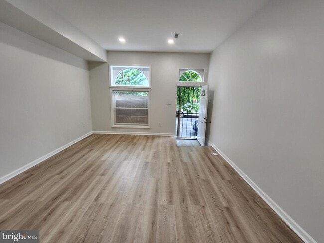 Building Photo - 2126 McCulloh St