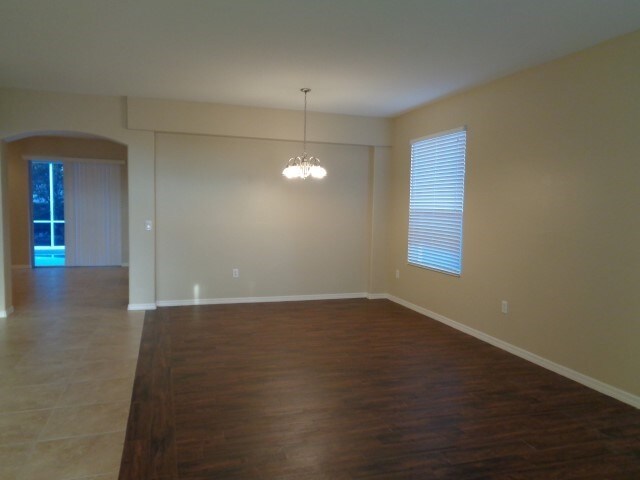 Foto del edificio - 8804 Founders Circle